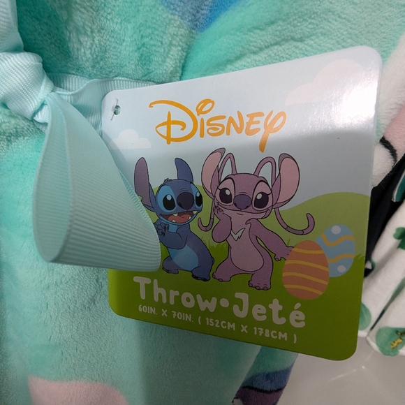 Disney Stitch Easter Bunny Plush Throw - Picture 5 of 5